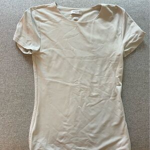 Aritzia Cream Short Sleeve Tee
